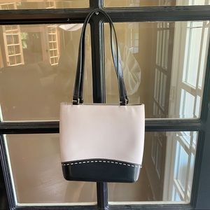 kate spade chic cream hand bag!